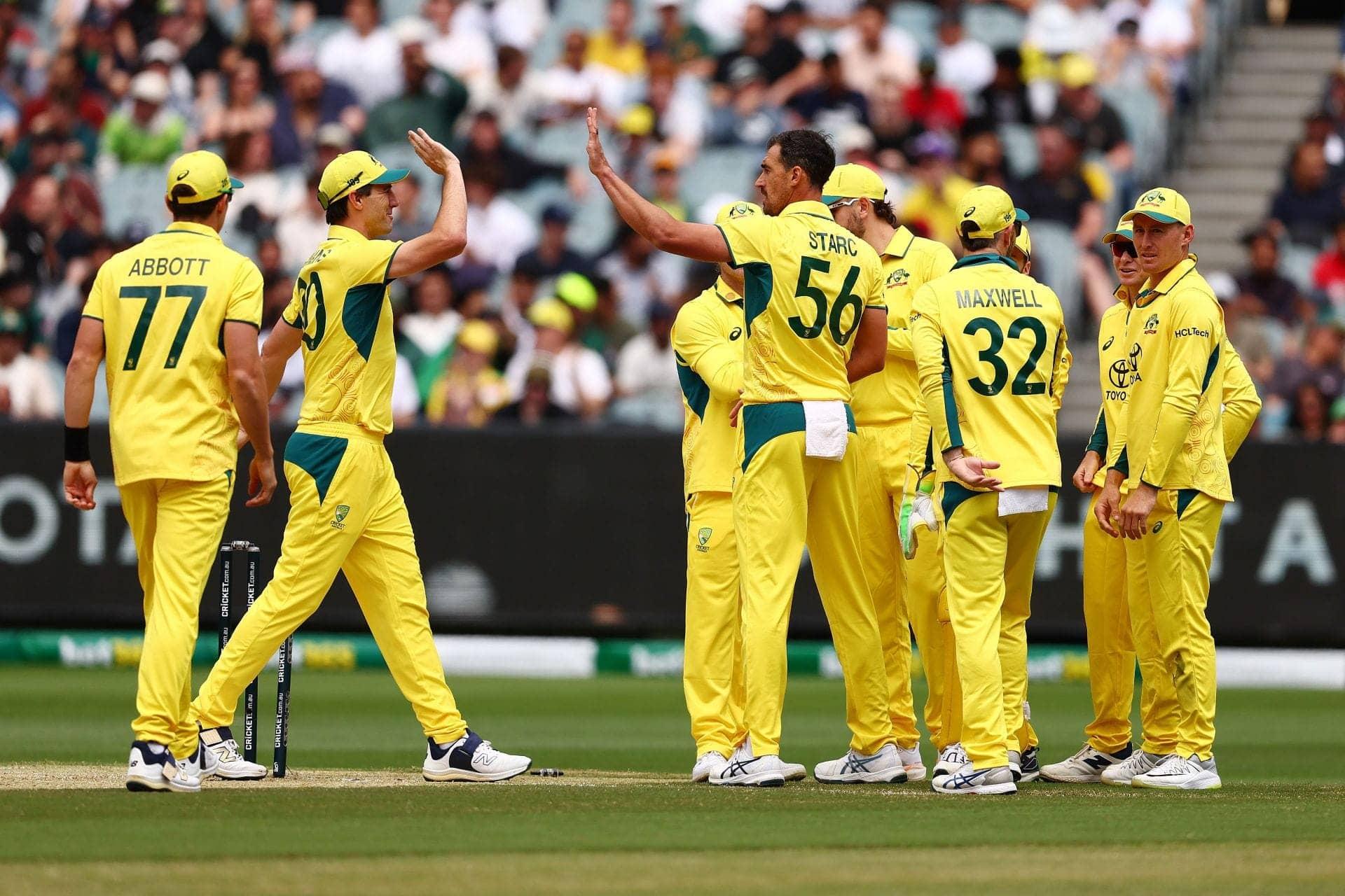 Aakash Chopra Calls Out Cricket Australia Over Starc's IPL Absence