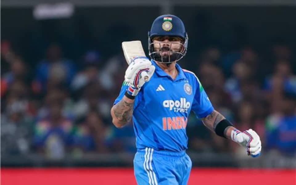 Virat Kohli obliterates London flight rumors before IPL 2026