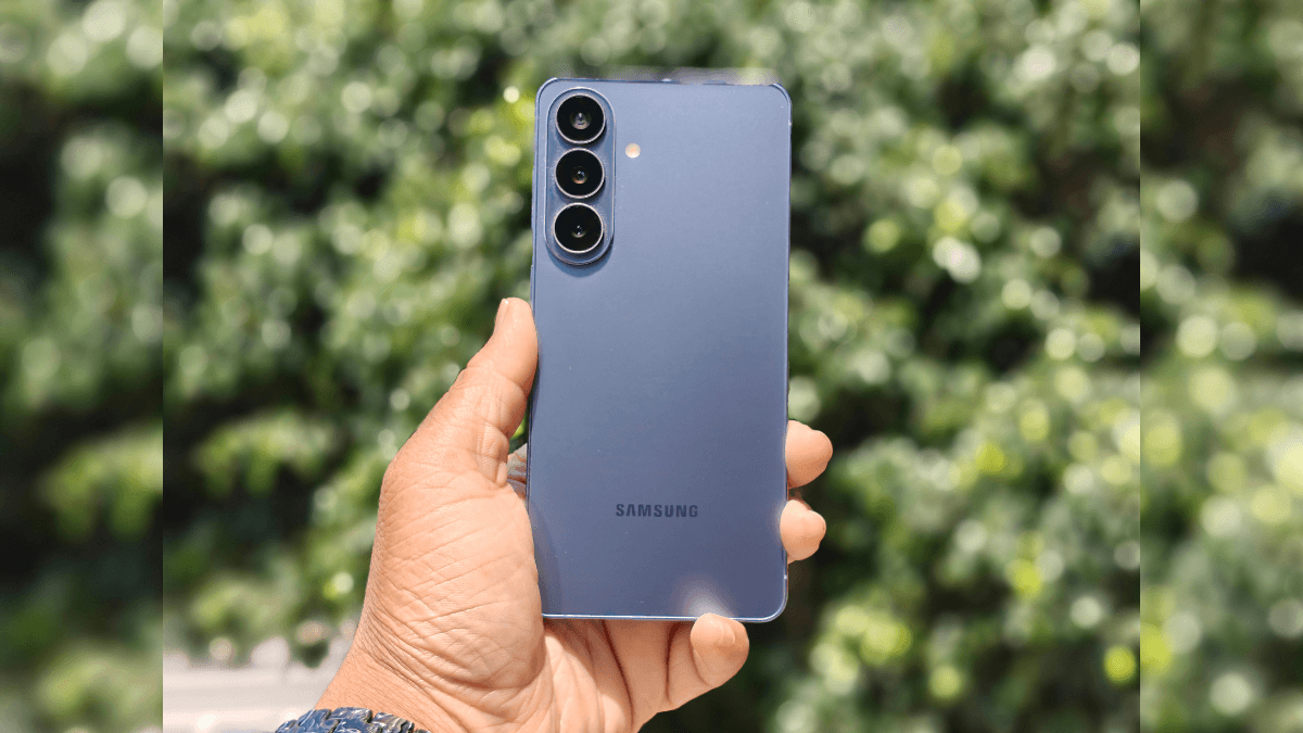 Samsung Galaxy S26 Plus: Upgrade ya sirf thoda stretch?