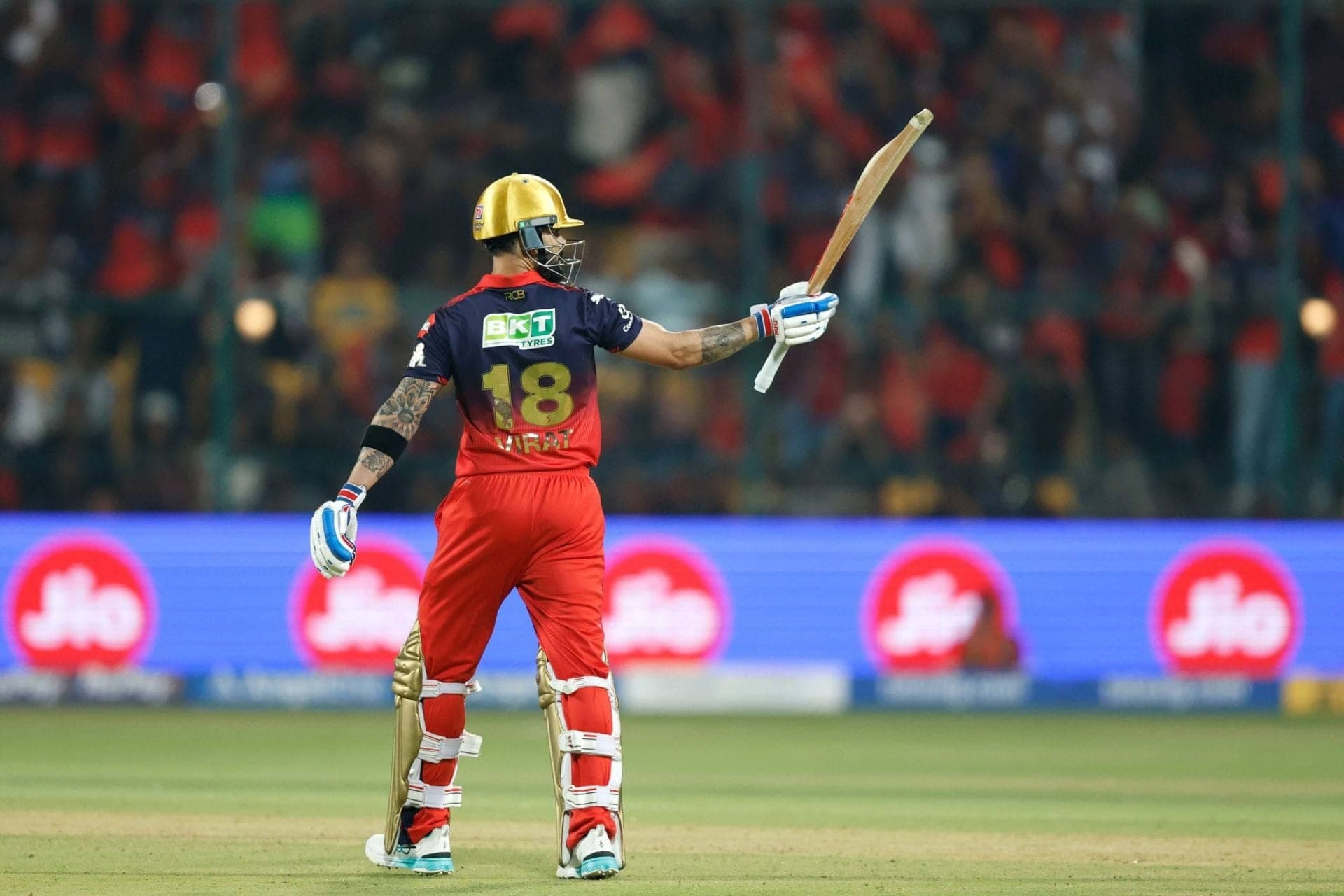 Kohli ne ego ko rakha side, RCB ki jeet ka jadoo!