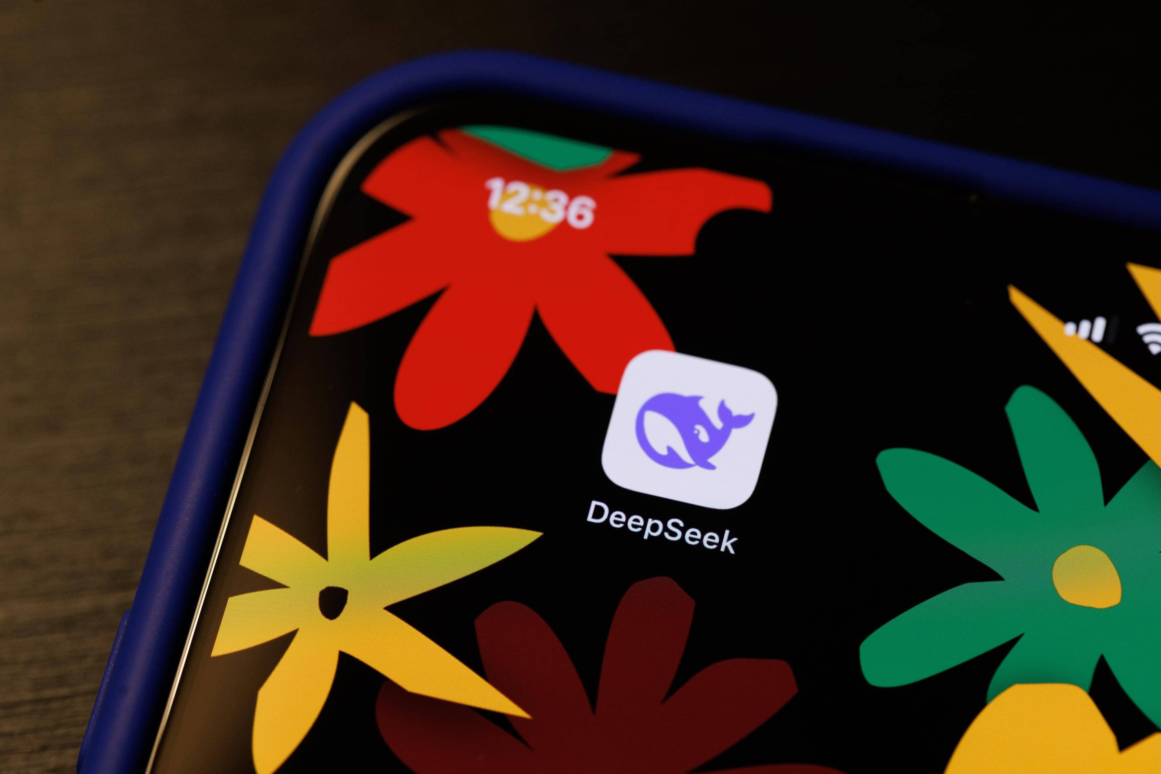 DeepSeek's Chatbot Hits Pause for 7 Hours, Back Soon
