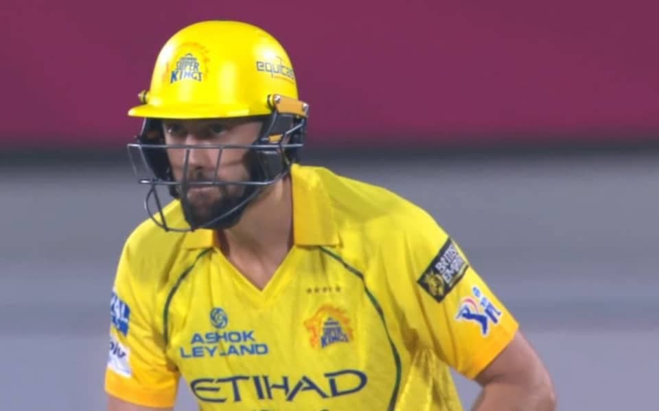 IPL 2026 Chepauk Mein Short Bahar Veer Ka Debut