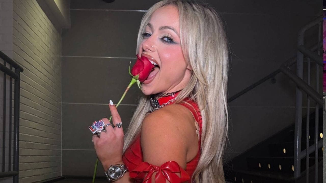 Lana's Viral Pic Shakes Up Social Media, Liv's WrestleMania Clash