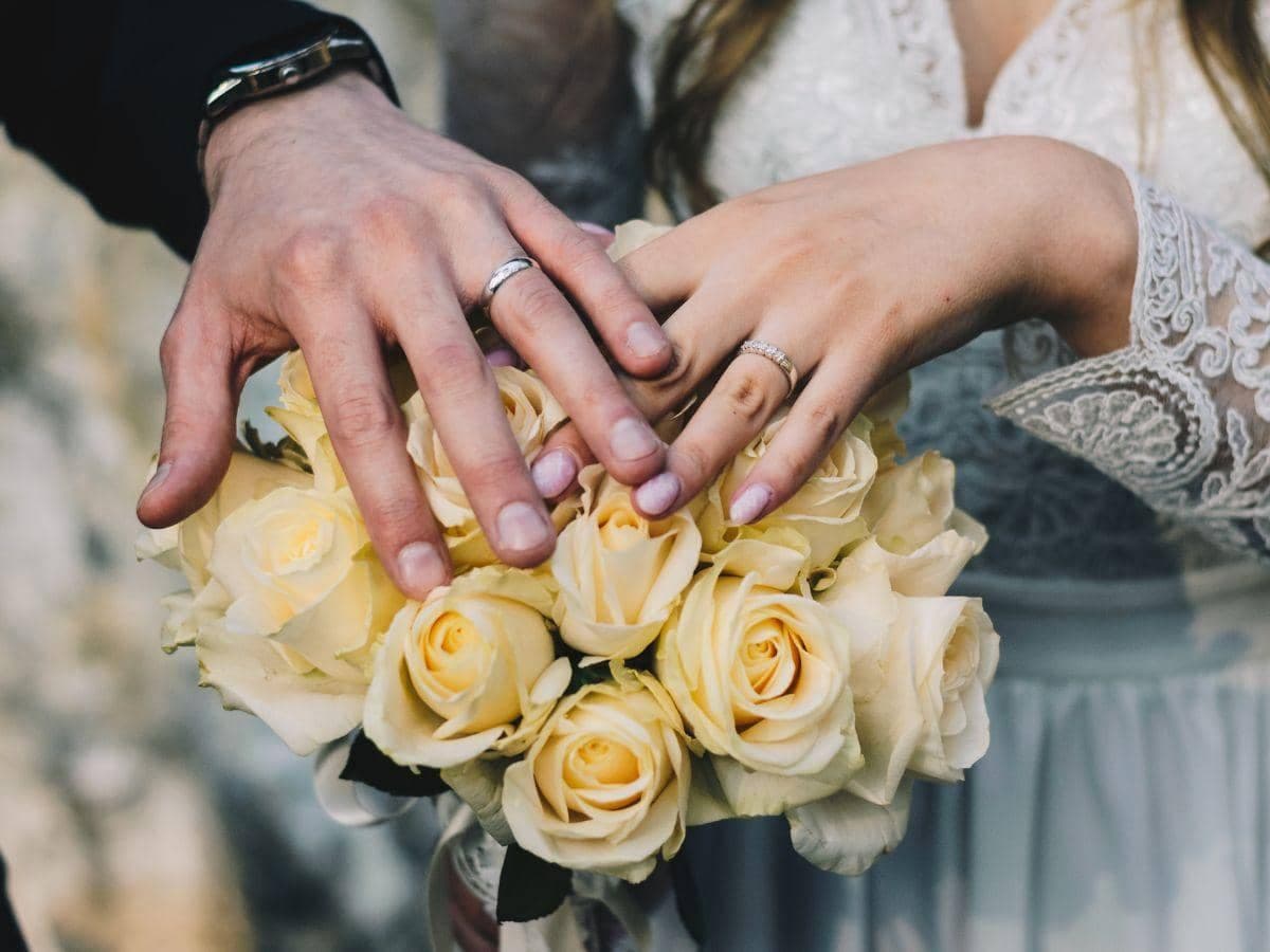 Study finds marriage prevent cancer, highlights role of social support