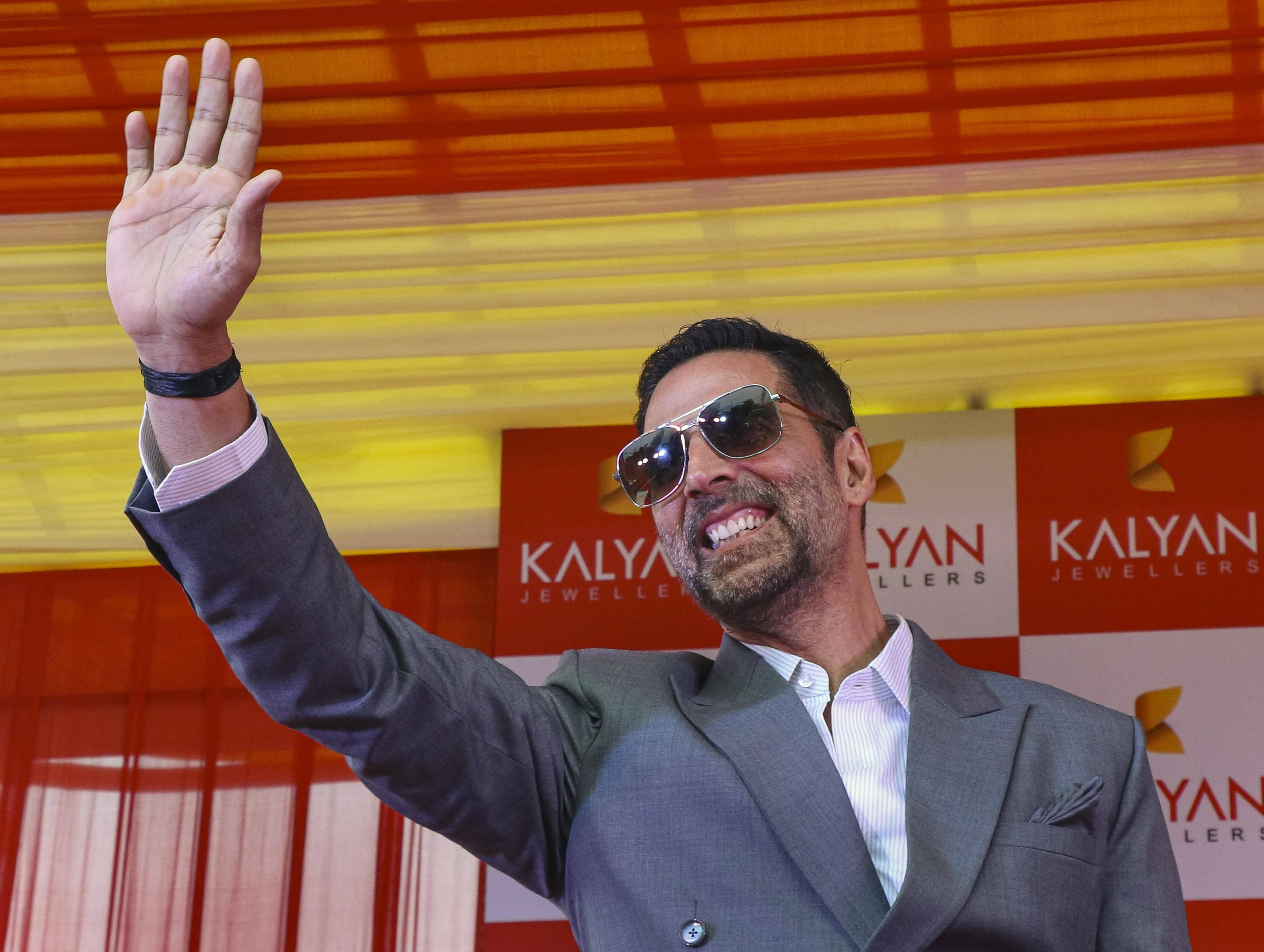 Akshay Kumar's Duplex Lease: The Rock's Rental Smackdown!