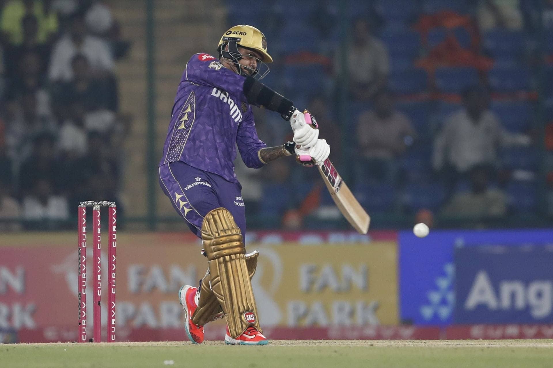 Rayudu Says Narine Should Lead Off for KKR vs CSK