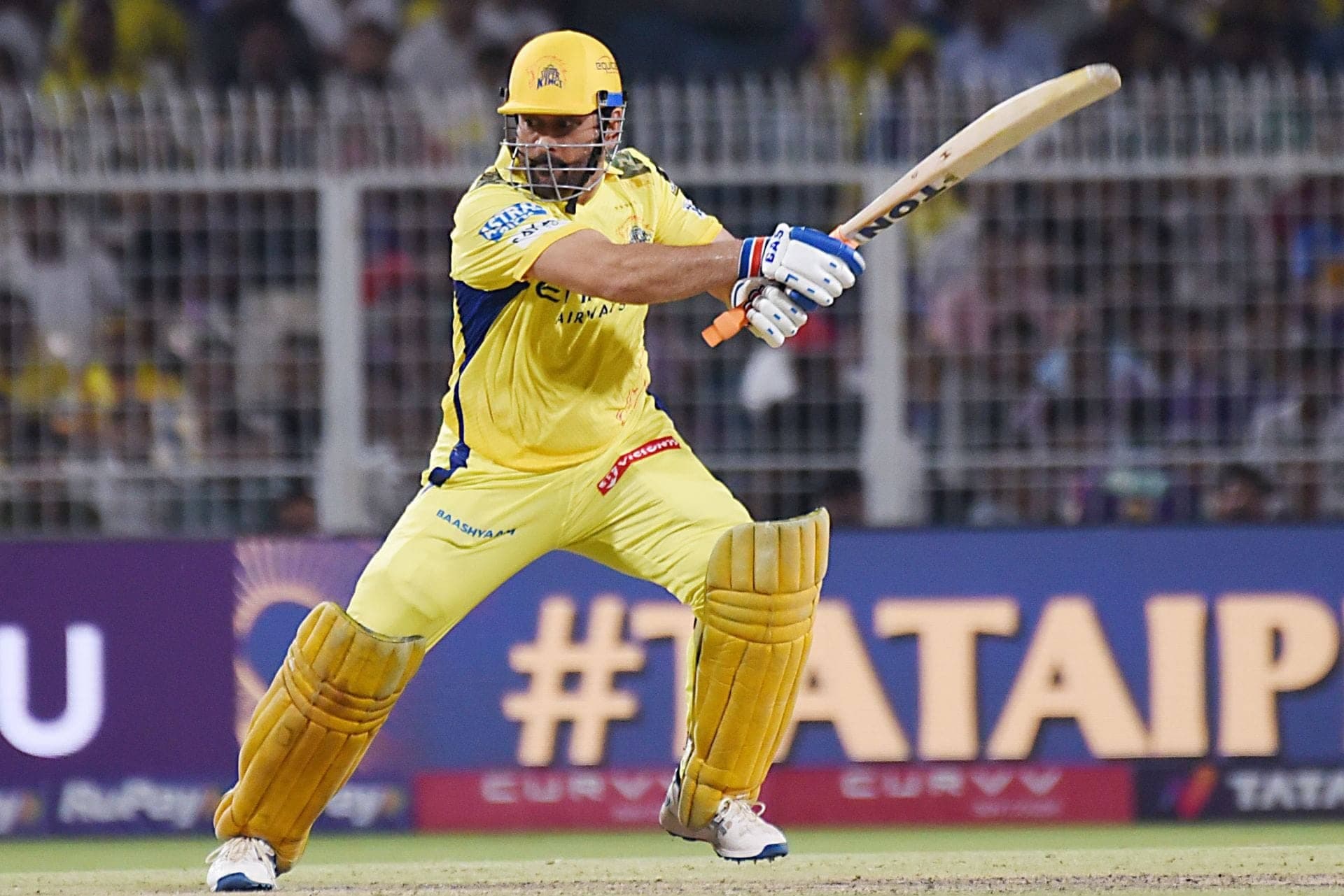 Krunal Pandya Stuns Everyone, Picks MI Stars Over Dhoni