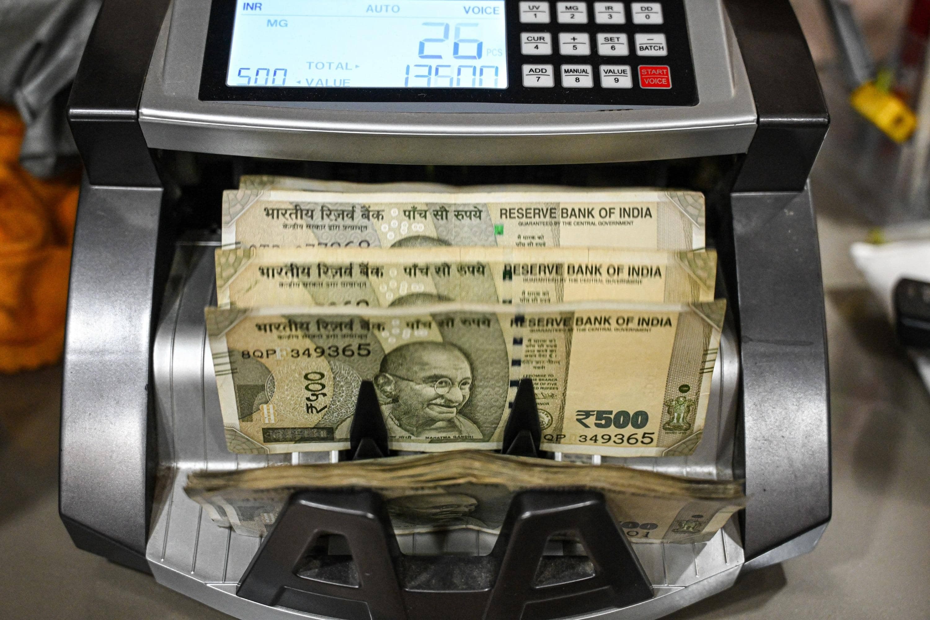 Nominee ya legal heir: Kahan jaayega aapka paisa, samjho!