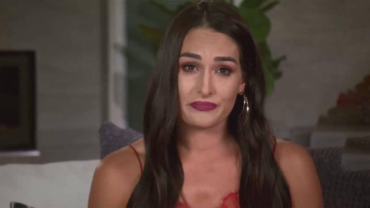Nikki Bella Ki Ankle Ki Kahani: Paige Ka Jadoo Chala!