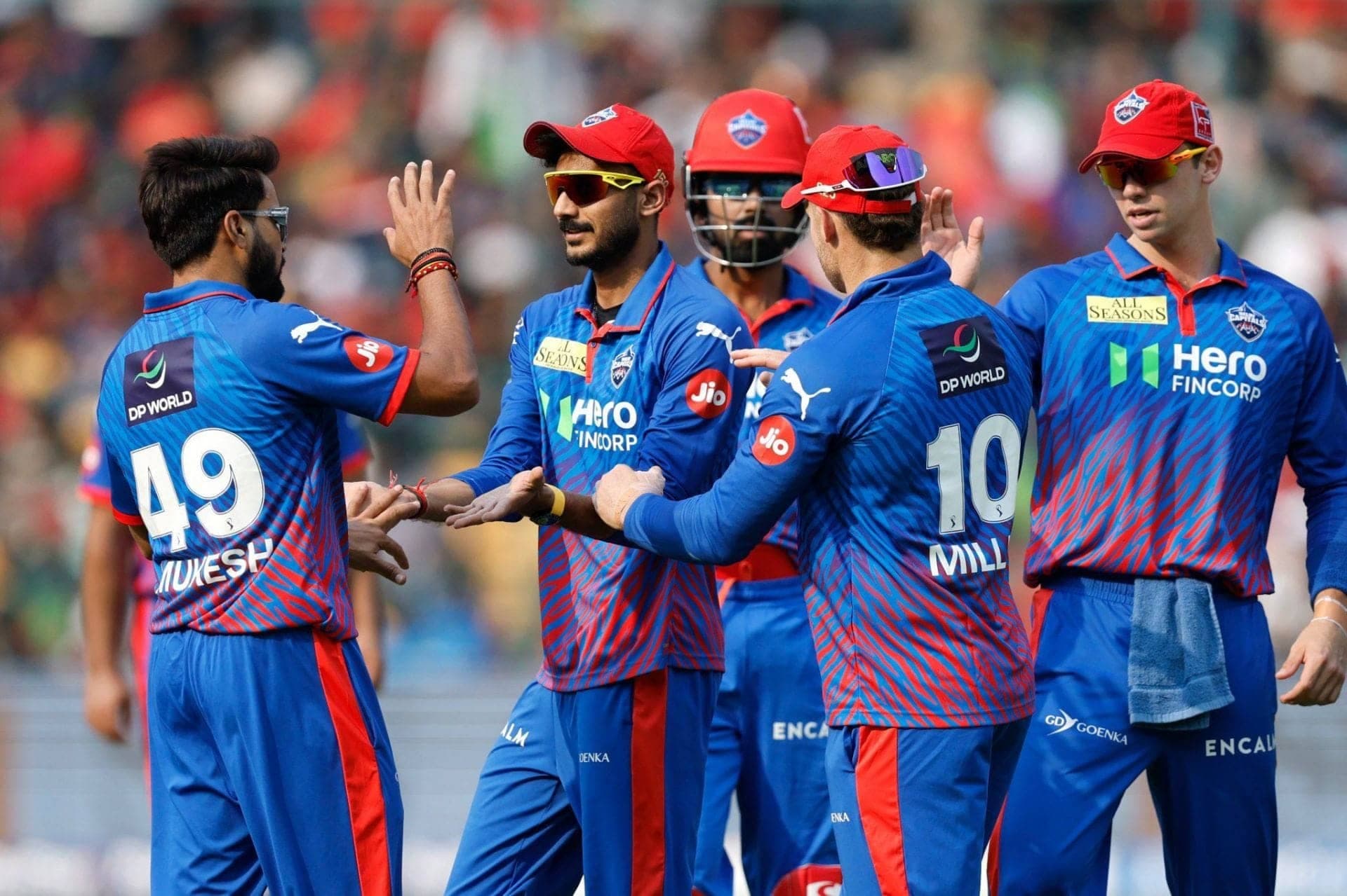 Axar ka jadoo, Abhishek ki line - IPL ka rangmanch!