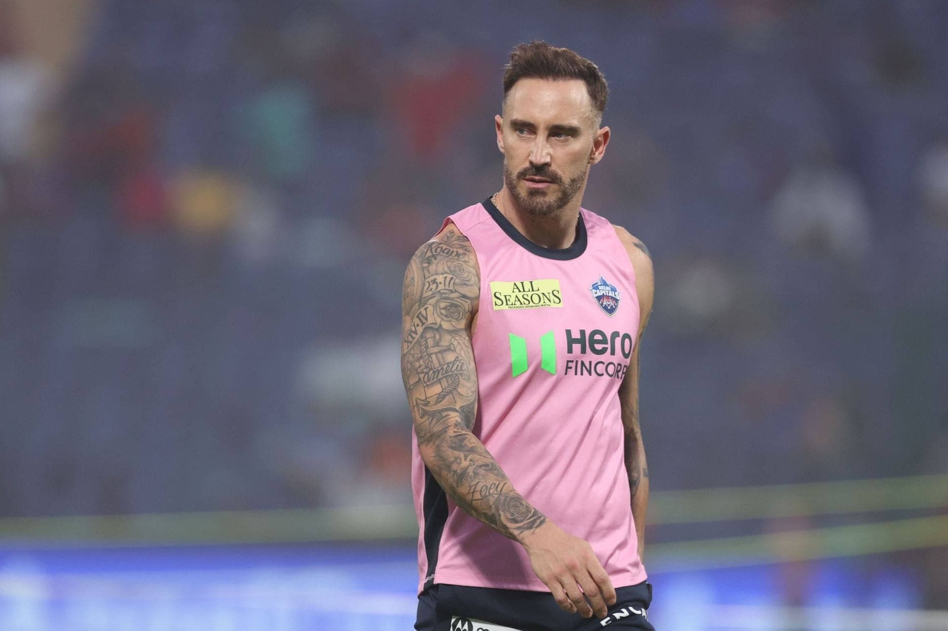 Faf ki badi baat: Abhishek hai Chris Gayle ka chhota bhai!