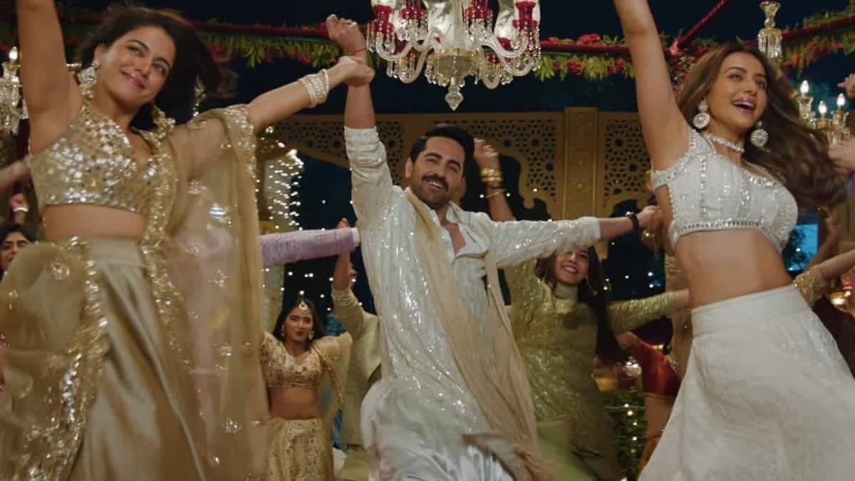 Ayushmann and Sara Steal the Show in Roop Di Rani Dance