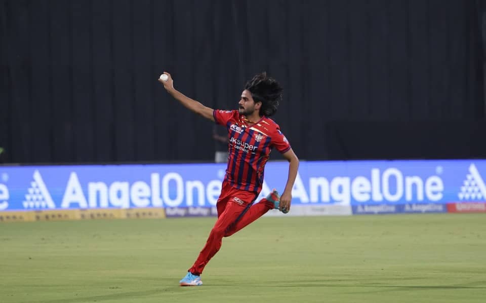 IPL 2026: Rathi's Superhero Catch Stuns Sooryavanshi!