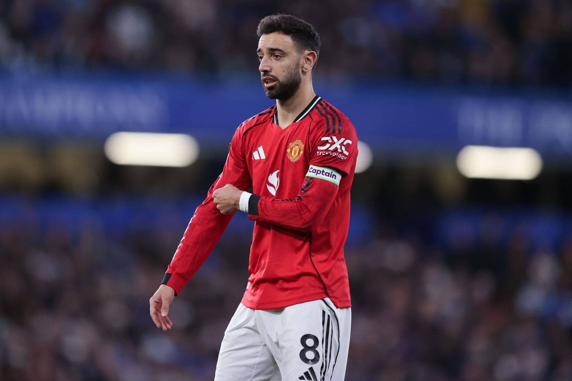 Manchester United Vows to Keep Bruno Fernandes in Magic