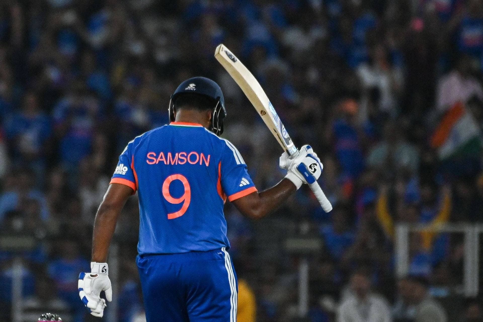 Sanju Samson ki century, sabki taaliyan suno bhai!