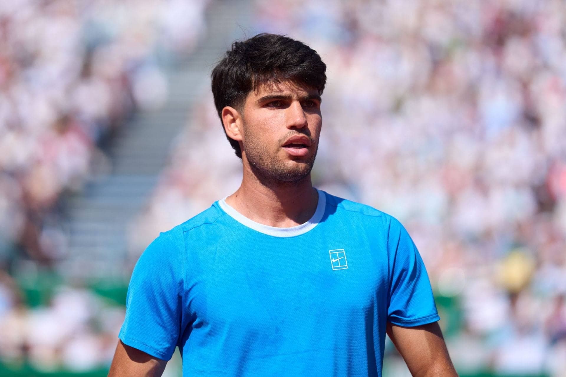 Carlos Alcaraz's Wrist Injury: Fans Rally Behind the Star