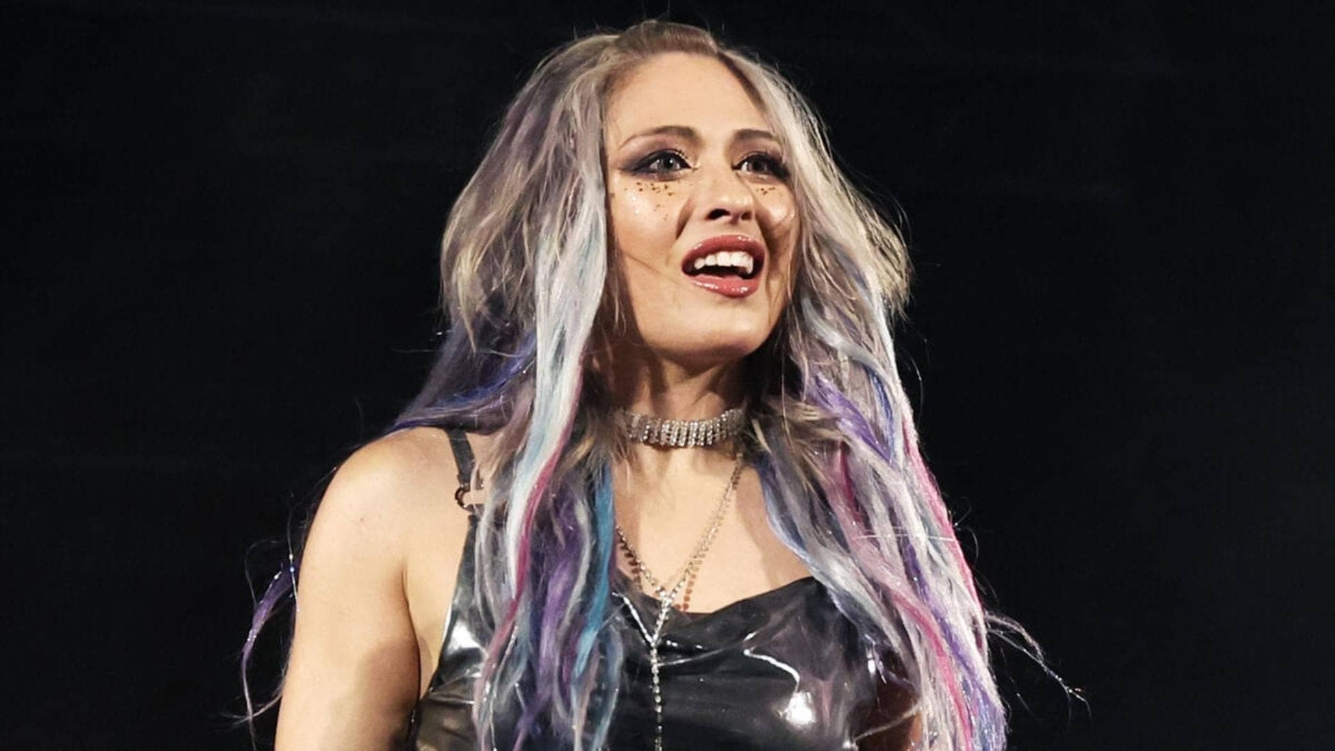 Nikki Cross ka Giulia ke liye emotional message suno!