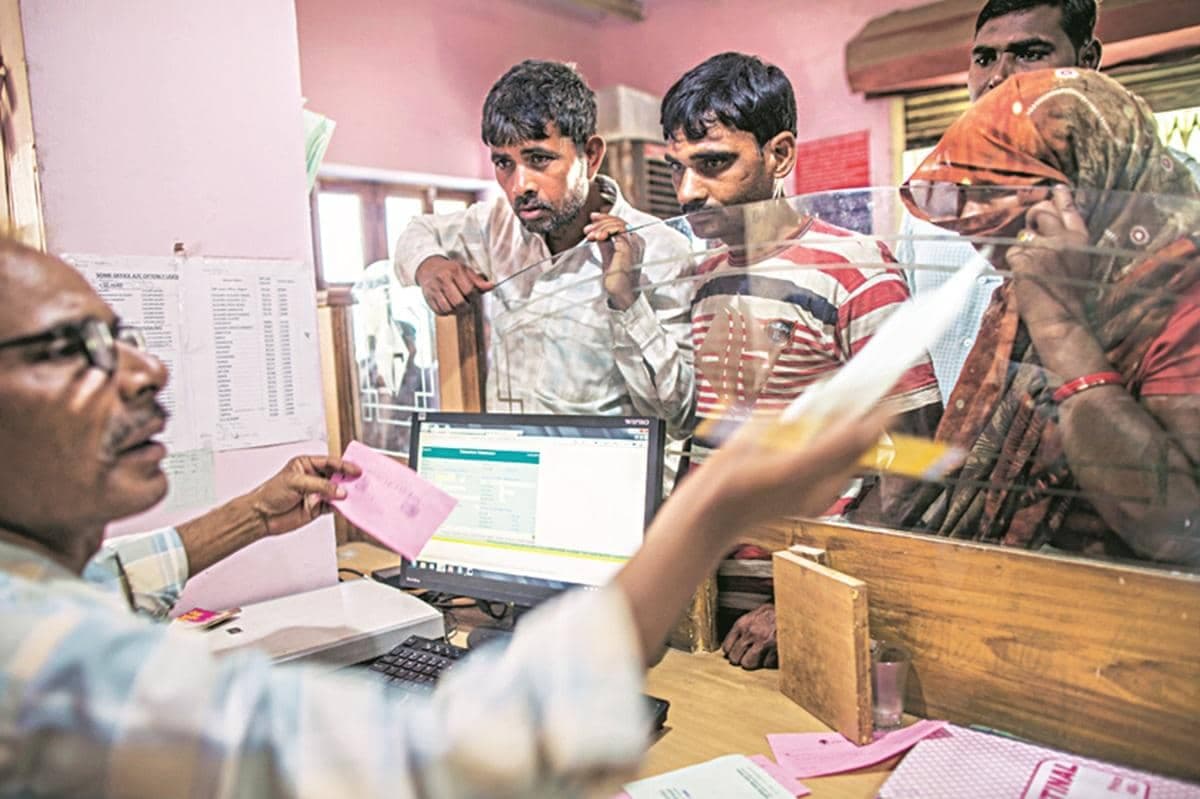 Microfinance mein bada badlaav, delinquency rate 2.3% pe!