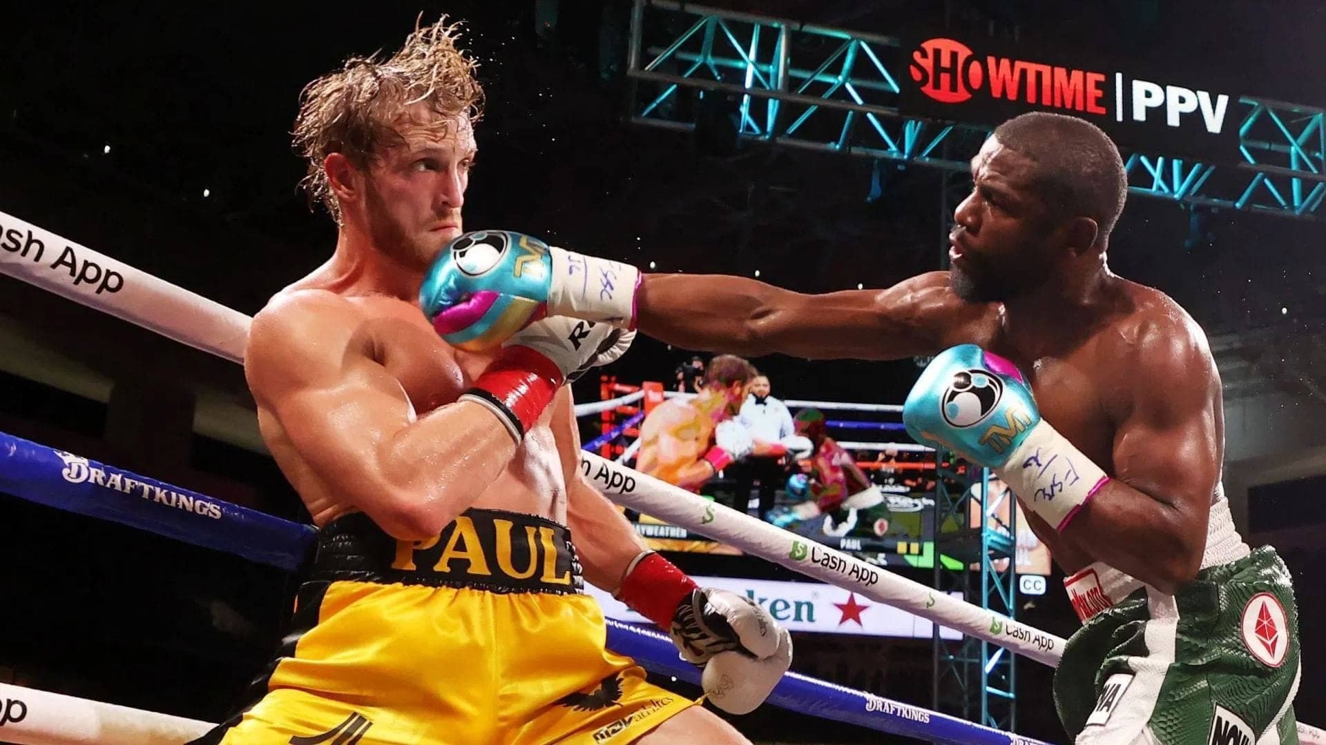 Logan Paul "Rocked" By WWE Star: "Honestly, The Same" As Floyd Mayweather Jr.