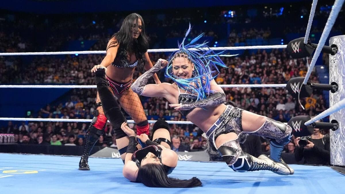 WWE SmackDown Goes Two Hours: Who's Getting the Boot?