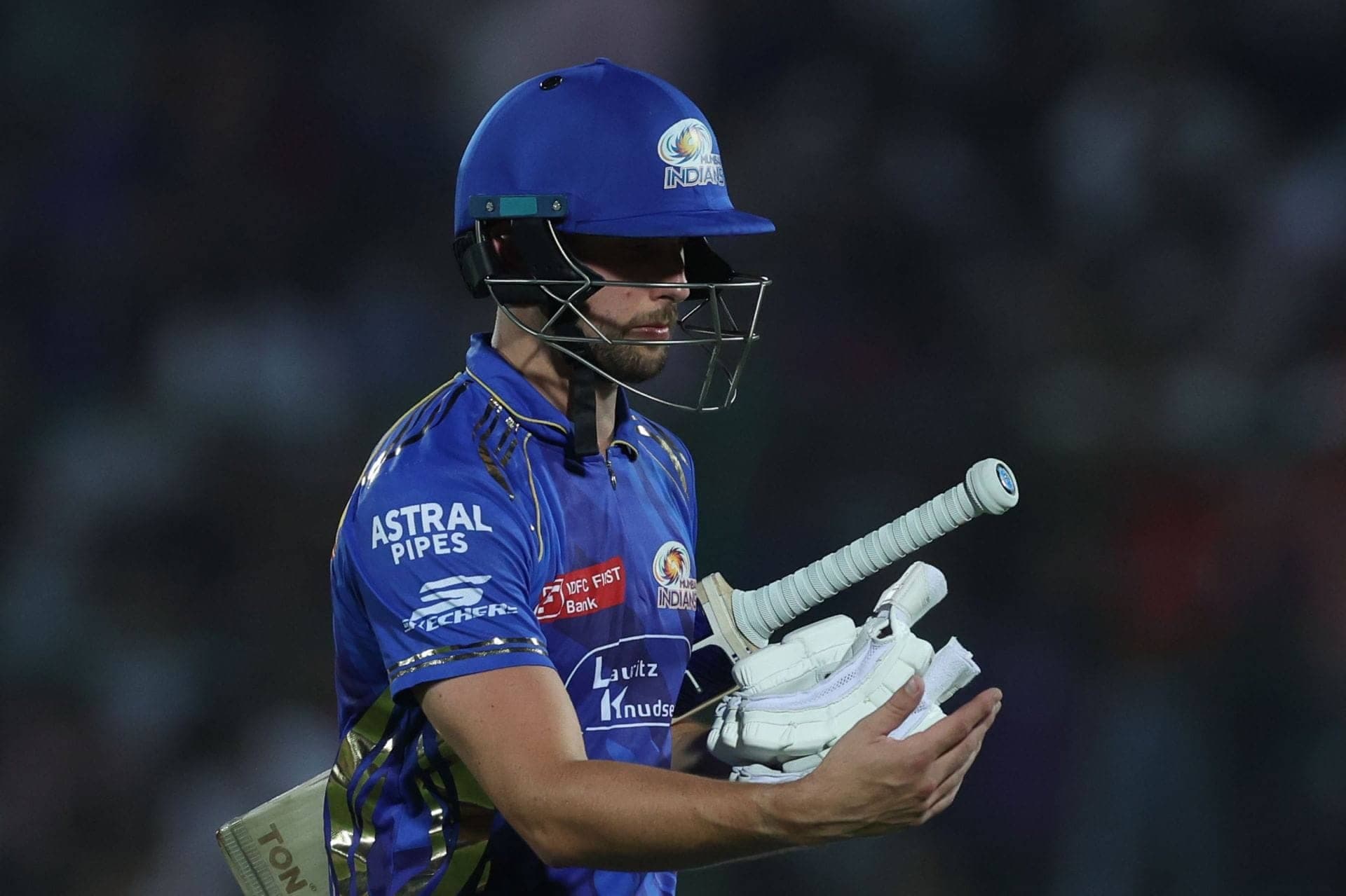 Ghosh's Pizza-Catching Dive Dazzles in CSK vs MI Match