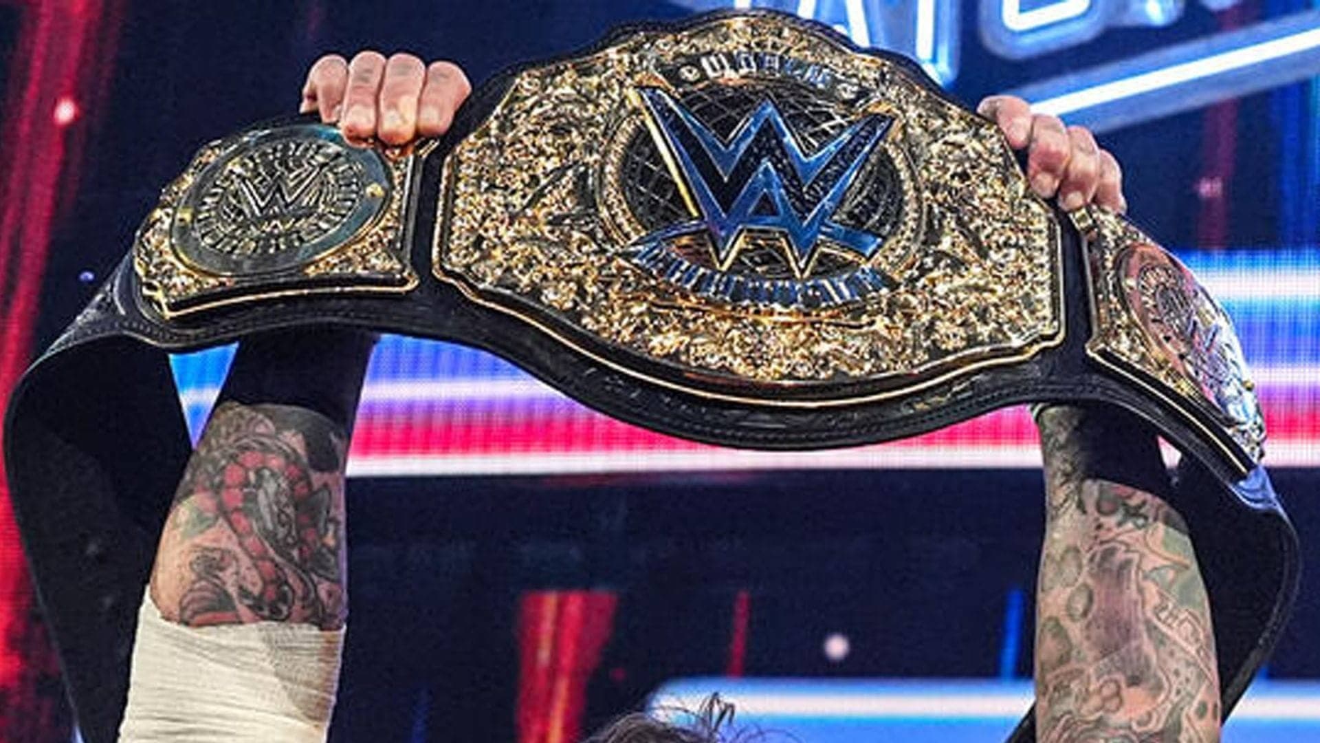 WWE accidentally spoils the return of 5-time World Heavyweight Champion