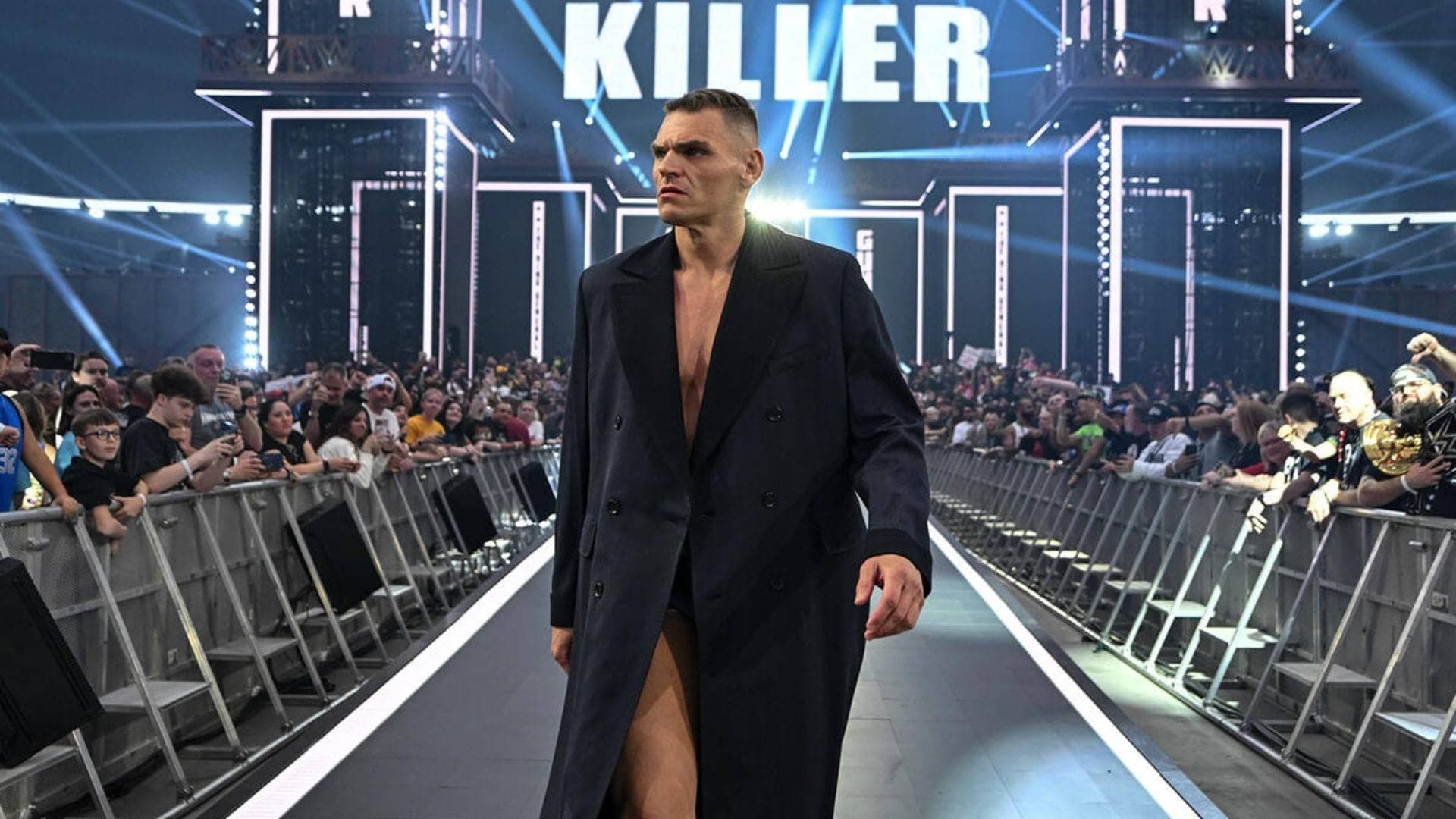 Gunther's Wild WWE Adventure: From RAW to SmackDown Chaos