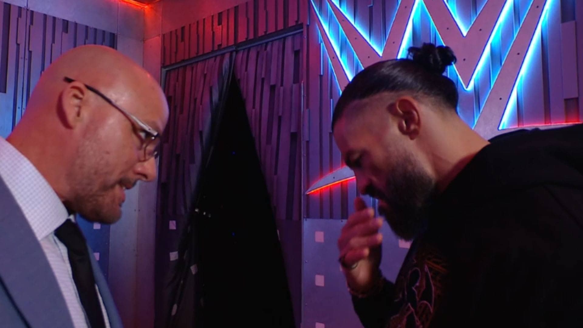 Roman Reigns Ka WWE RAW Pe Drama: "YOU OWE ME!"