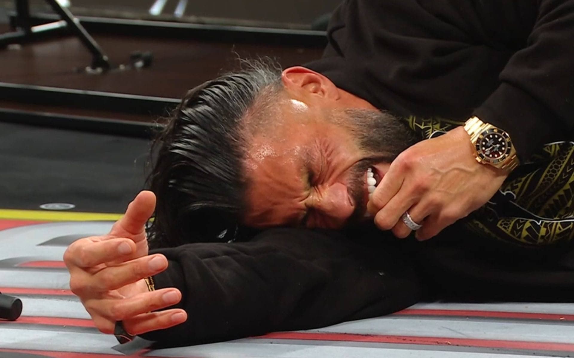 Roman Reigns ka table se girna, Backlash 2026 ka drama!