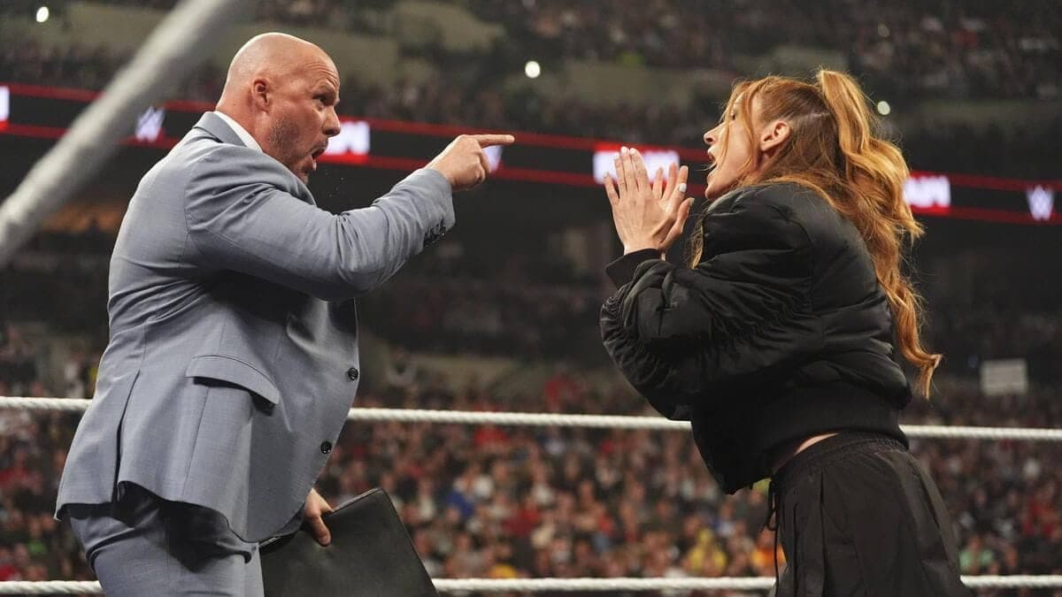 Becky Lynch's Contract Grab Turns Into WWE Comedy Hour