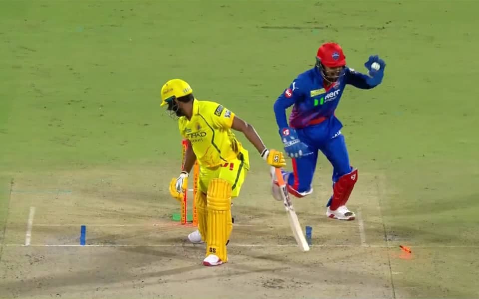 KL Rahul Shocks with Lightning Stumping Against CSK