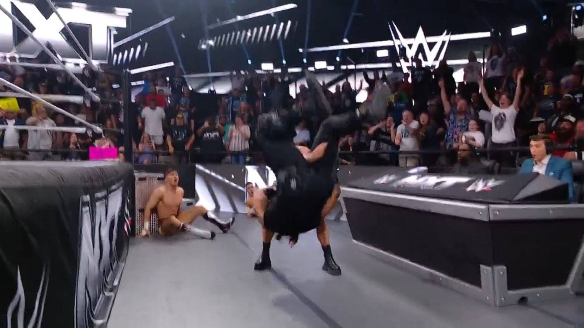 Massive Botch: WWE Feed Cuts Off