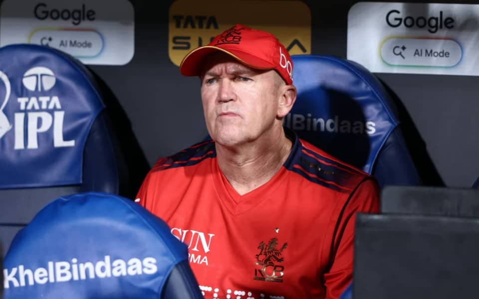 RCB Coach Andy Flower Ki Umpire Se Galiyon Ki Kahani IPL 2026