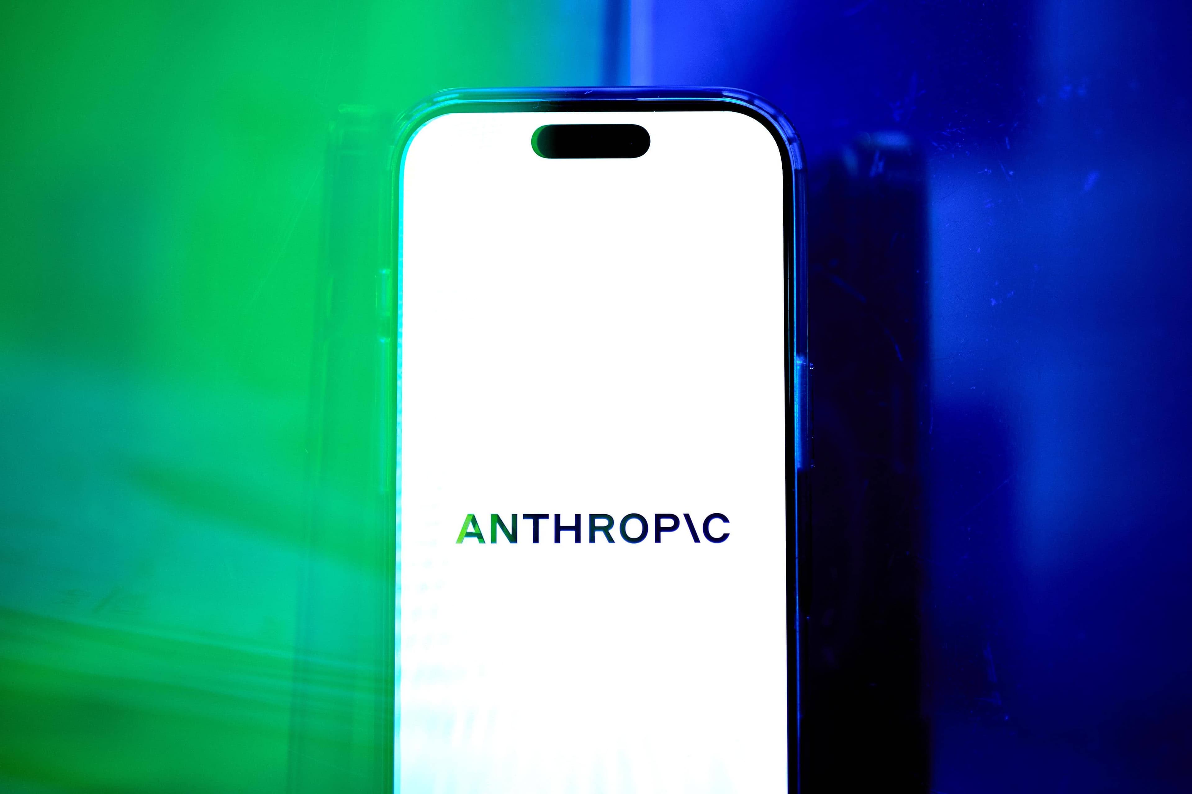 Anthropic Seeks $30 Billion Funding, Valuation Hits $900 Billion!