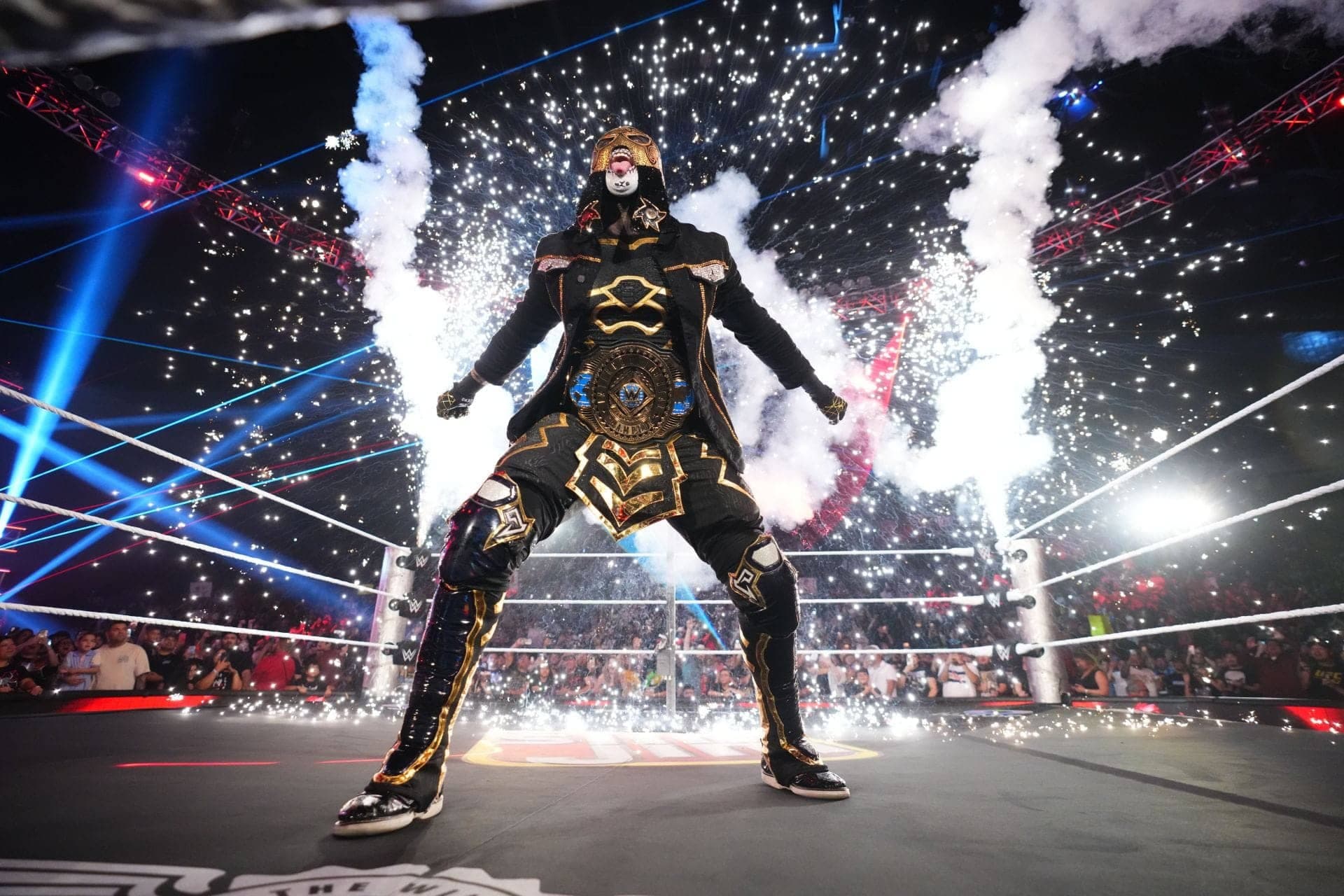 Rey Fenix's Possible Betrayal of Penta at Main Event