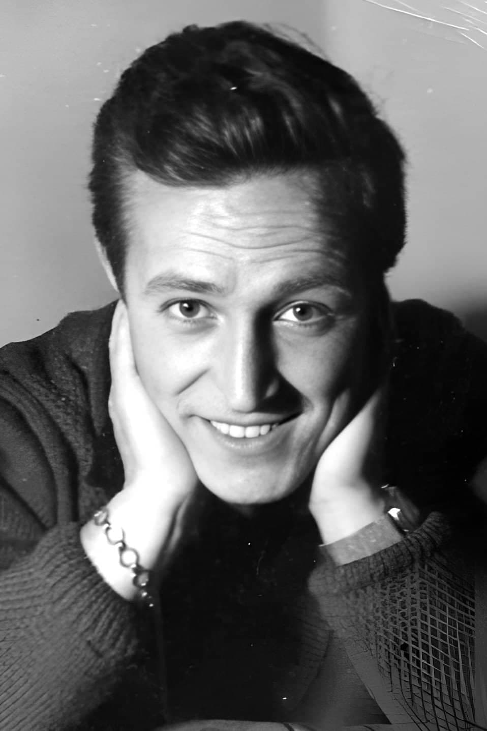 Enrique Ávila