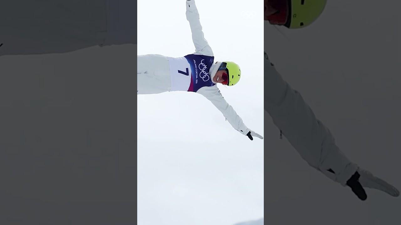 Holding space for these photos because, wow, the athletes were defying gravity! 💚🩷🧙♀️✨