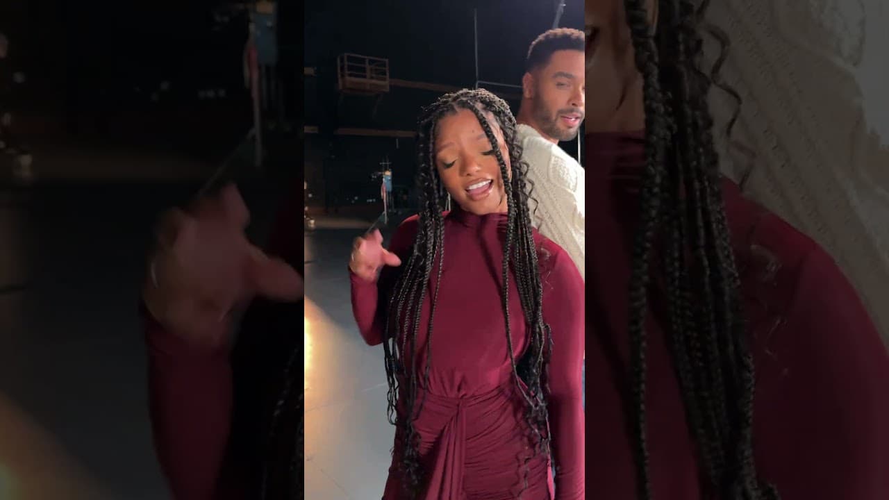 Halle Bailey 🤝🏾 Regé-Jean Page.