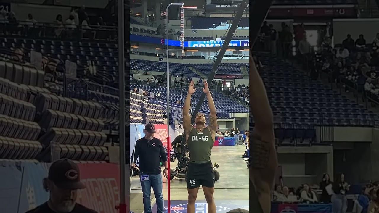 Nolan Smith with a 41.5 vertical 😳