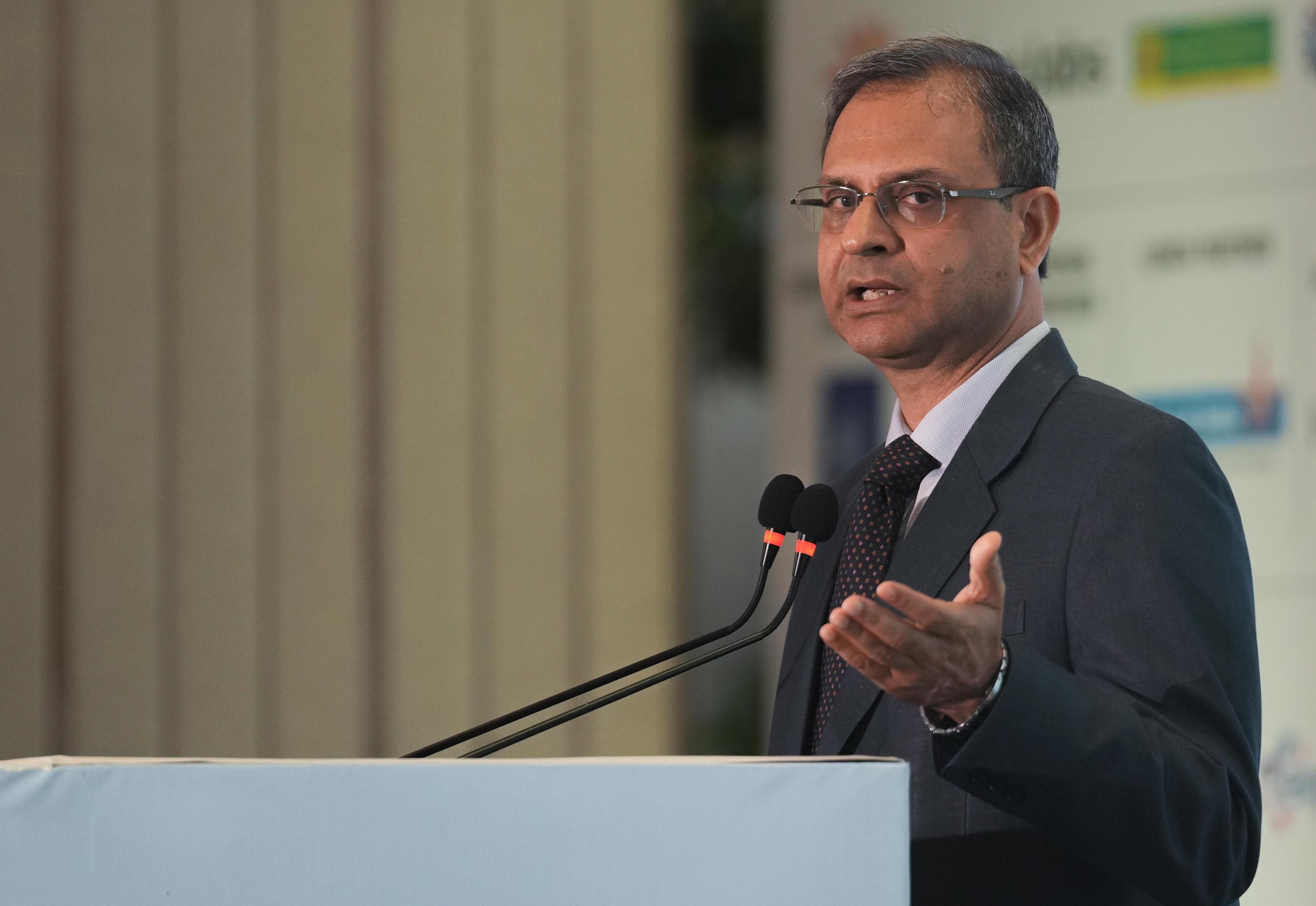 RBI Governor Malhotra: Banks, Time to Flex Your Brains!