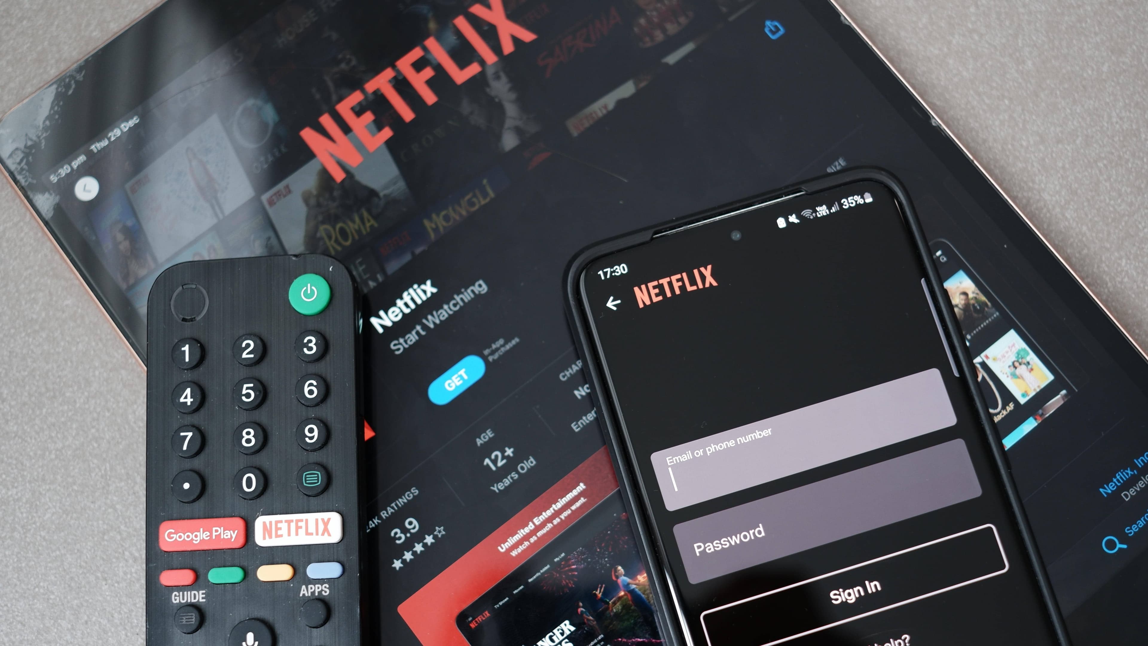 Arre Babu Bhaiya, Netflix ne phone se casting hata diya bhai