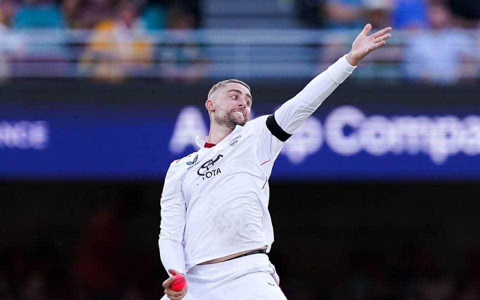 Babu Bhaiya bole Jacks ki bowling meri mummy bhi khel legi