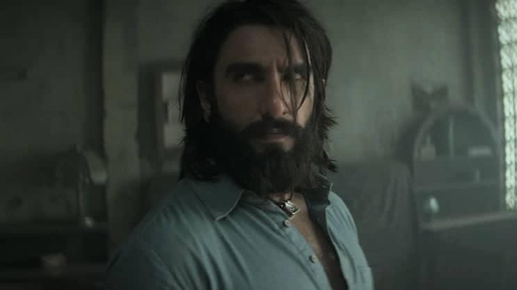 Dhurandhar Smashes ₹400 Crore: A Box Office Showdown!