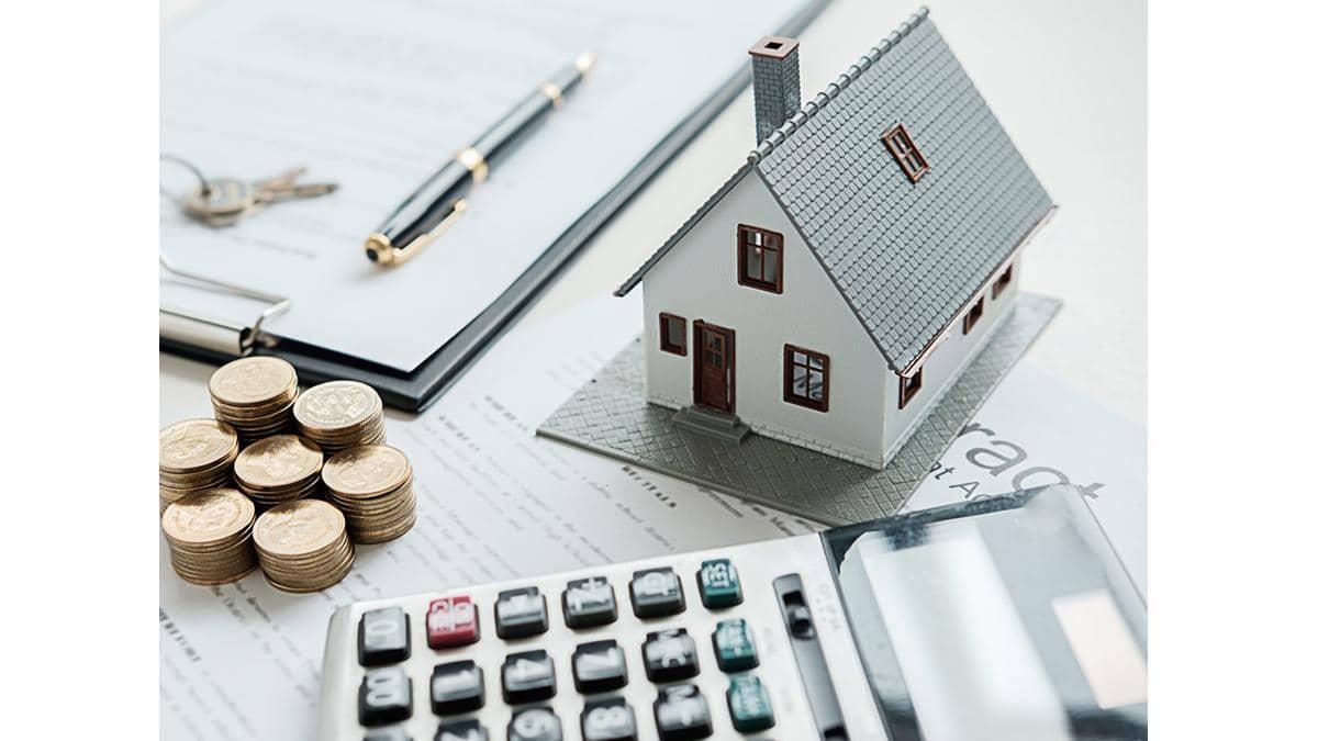 Banks Are Slashing Rates: Borrowers, Time to Celebrate Big!