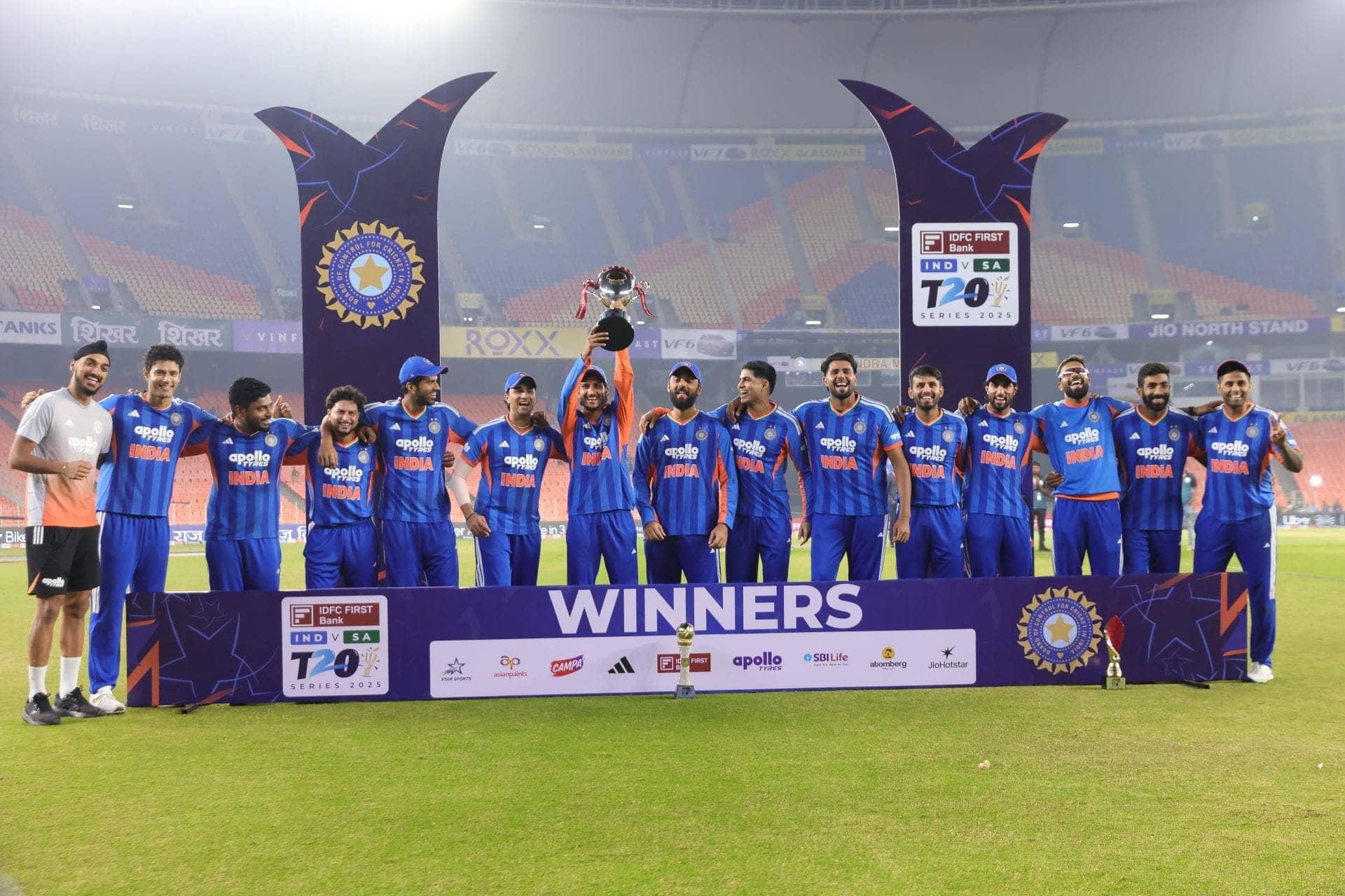 Graeme Smith's Electrifying Challenge: Beat India in T20 World Cup!