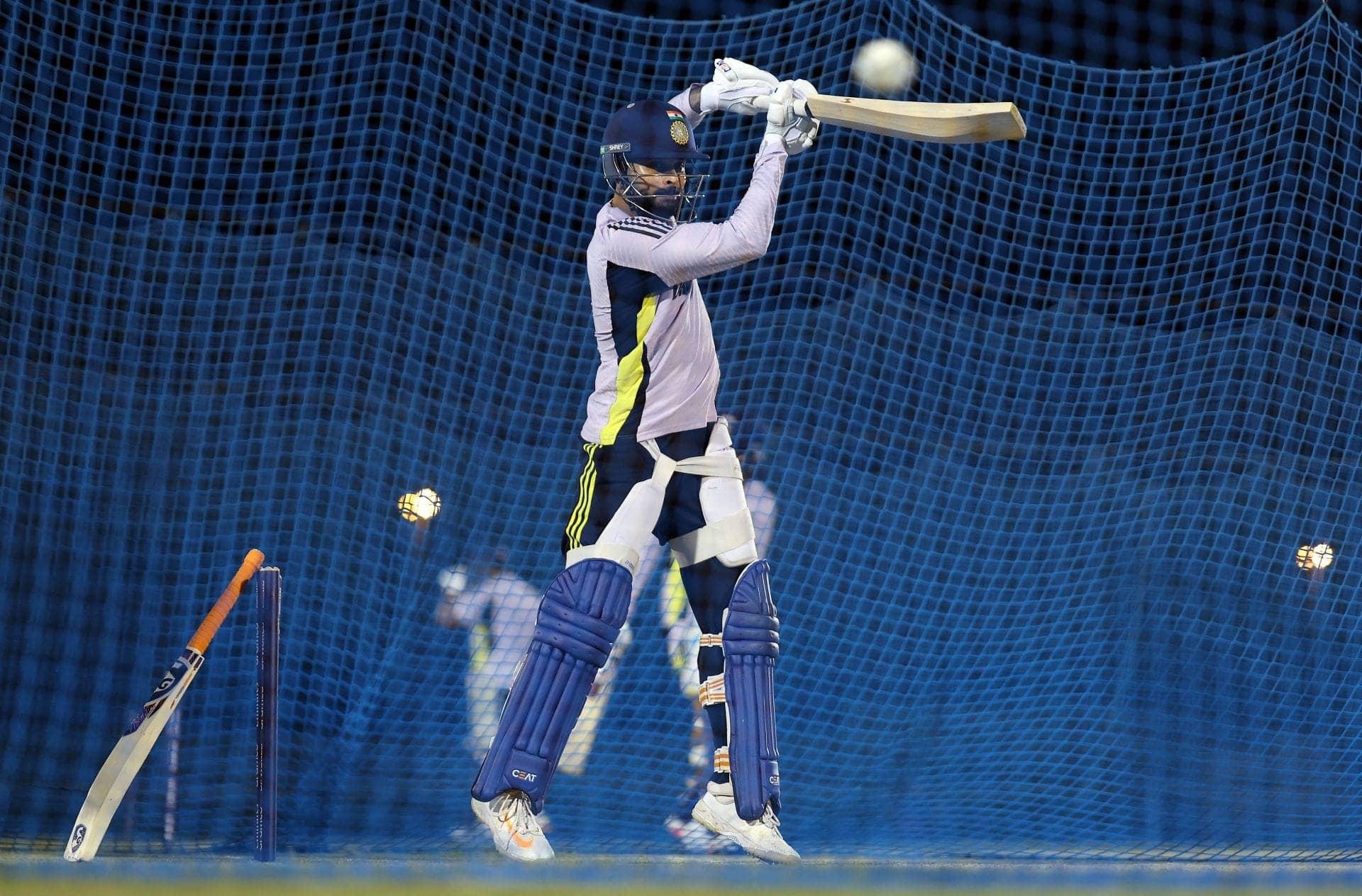 Shreyas Iyer Obliterates Bishnoi with a Huge Six in Nets