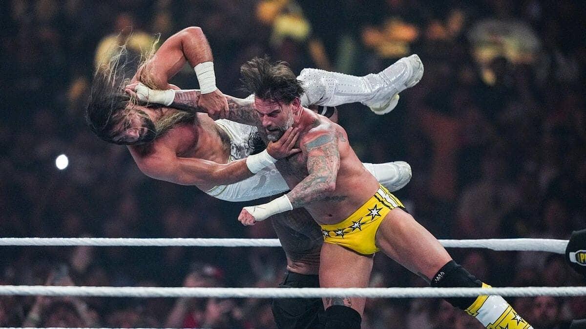 CM Punk ne Seth Rollins ko diya hair ka challenge!