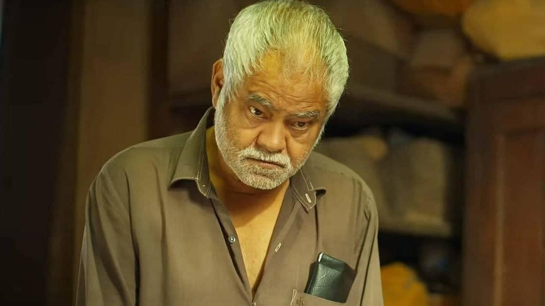 Sanjay Mishra's Epic Ash Tribute: A Selfie Saga