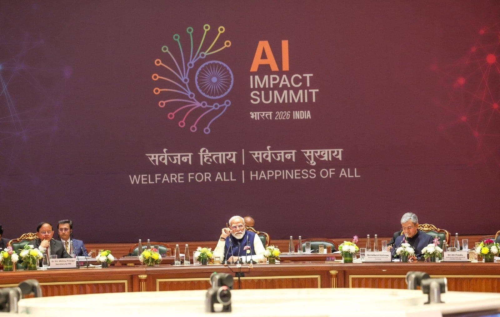 Modi and AI CEOs: Unleashing the Power of Tech Together!