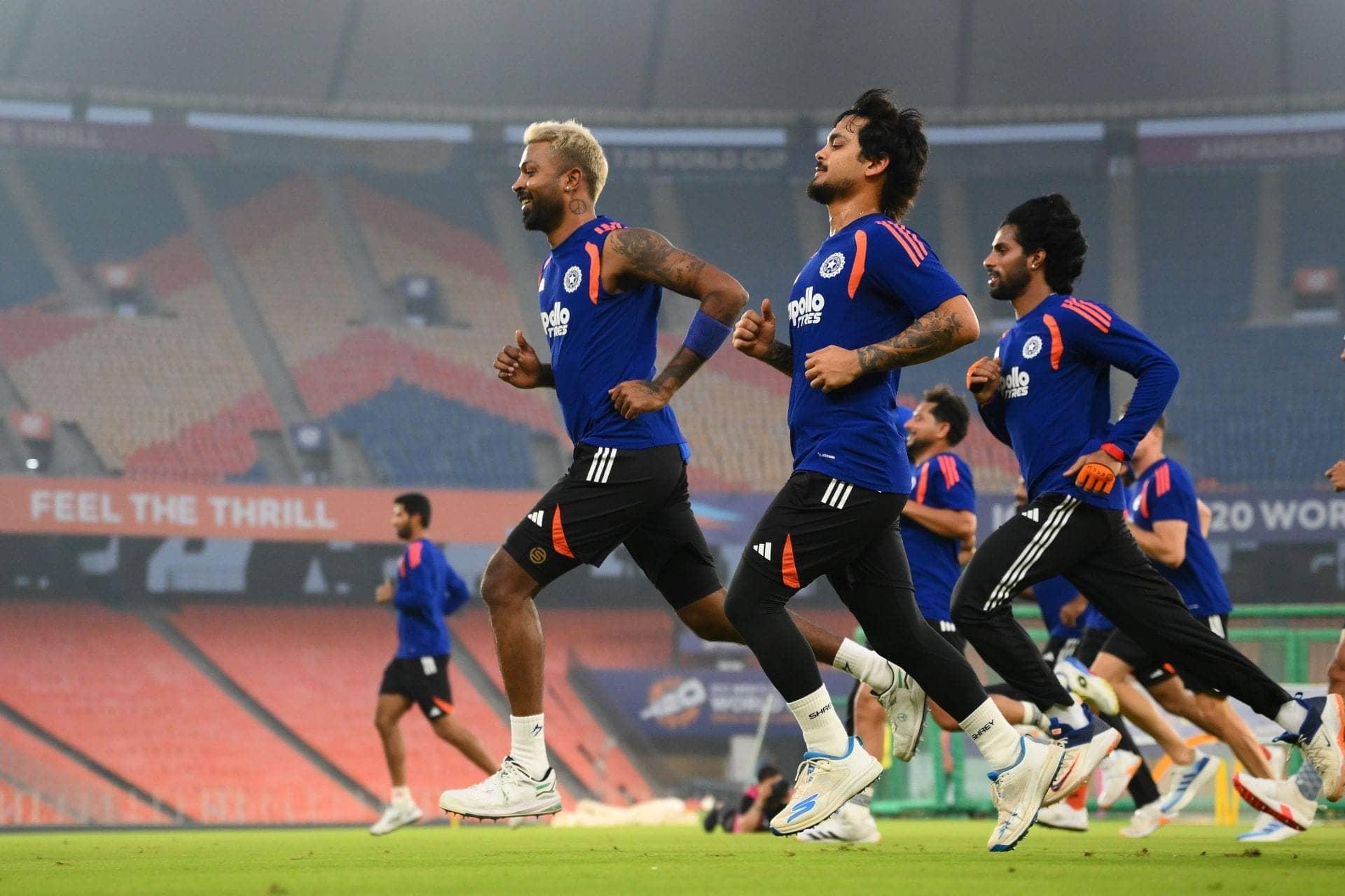 Hardik Pandya Crushes One-Handed Six Before ZIM Showdown